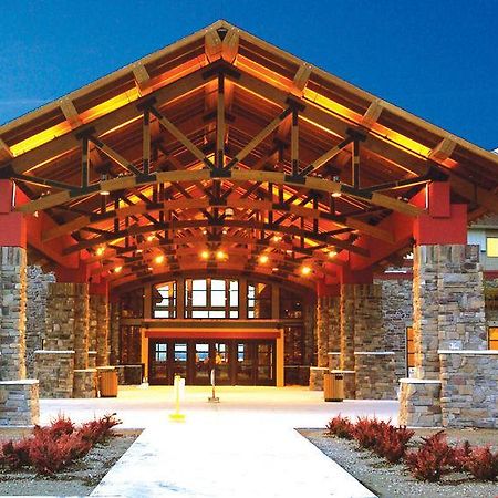 Kewadin St. Ignace Hotel Evergreen Shores Bagian luar foto